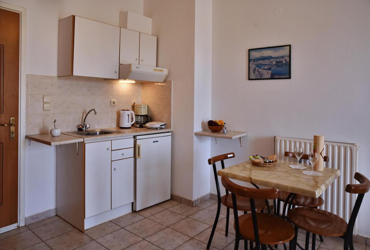 Nirevel Apartments Gouves Extérieur photo