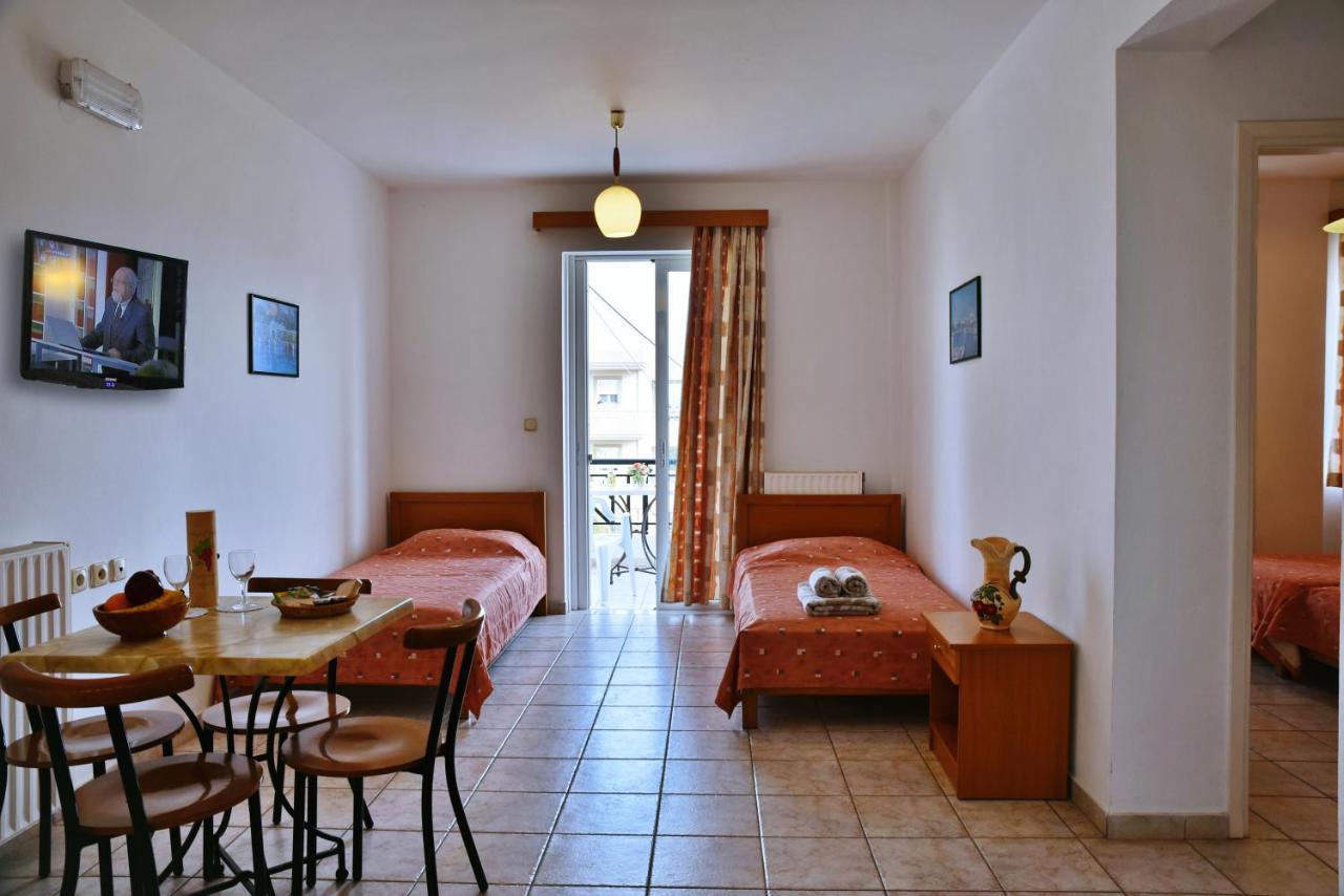 Nirevel Apartments Gouves Extérieur photo